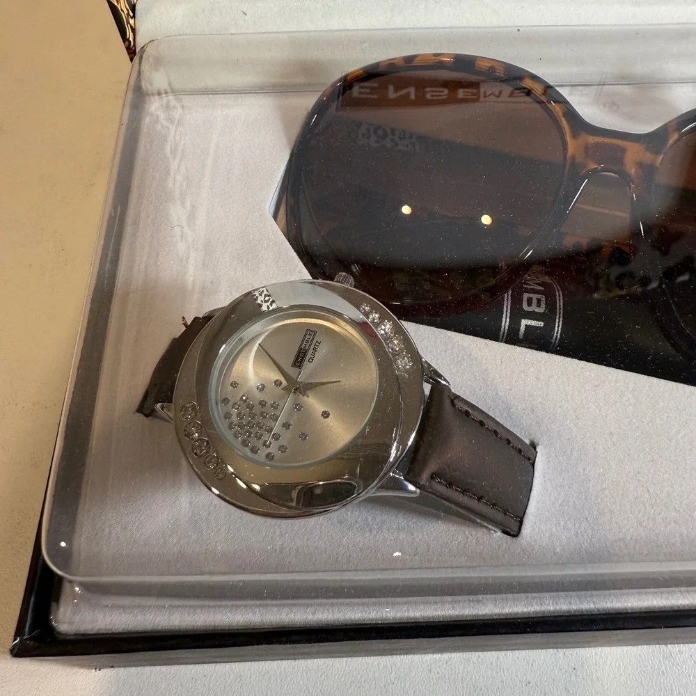 Ensemble Gift Set: Women's Watch, Sunglasses‎ & Earrings - Fashion Accessories